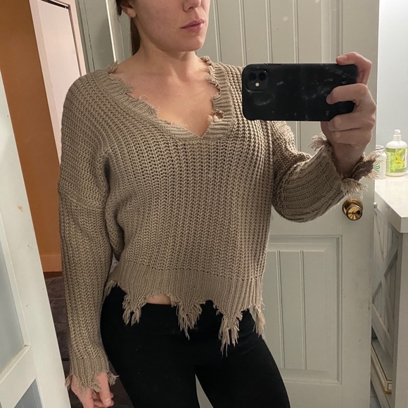Cropped sweater - Picture 2 of 3